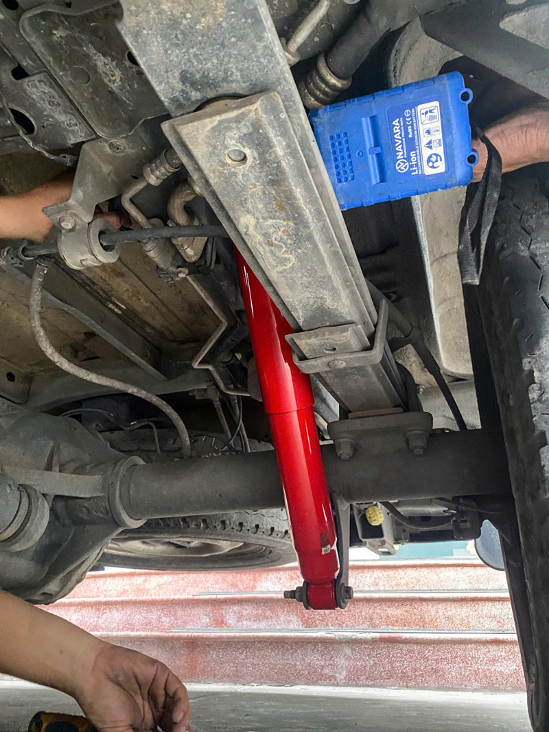 Phuộc Giảm Xóc PNK Cho Ford Transit 2008-2024